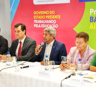 Governo da Bahia sanciona lei do Programa Bahia Alfabetizada - Imagem