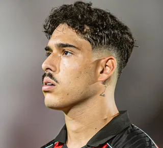 "Surreal": Lucas Halter enaltece torcida do Vitória após vencer o Galo - Imagem