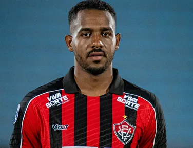 Vitória anuncia renovação do zagueiro Edu; saiba até quando - Imagem
