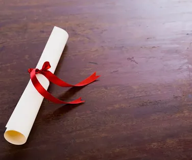 Diploma do ensino superior “de papel” não valerá mais - Imagem
