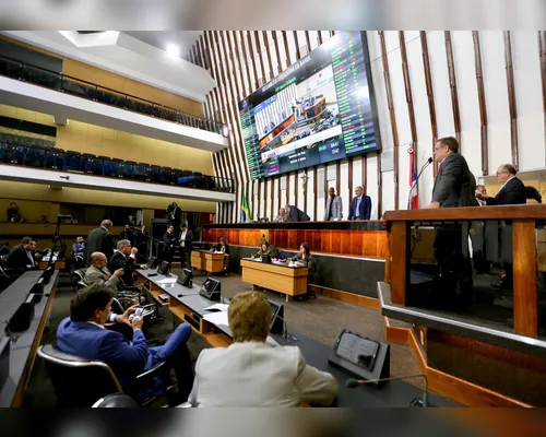 ALBA decide futuro de benefício polêmico a comissionados do TCM - Imagem
