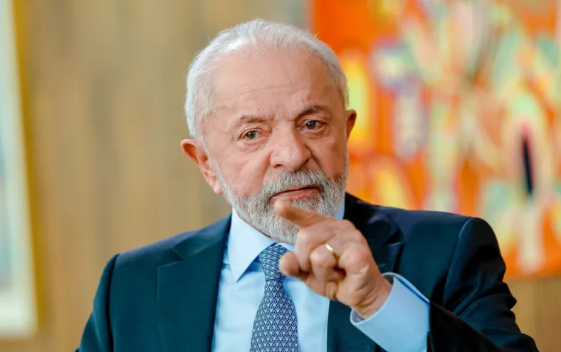 3 medidas de Lula para enfrentar taxa de 50% de Trump ao Brasil - Imagem