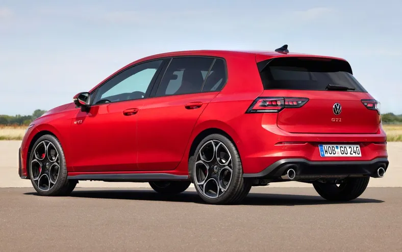 Golf GTI e Jetta GLI estreiam no Brasil como potências; veja detalhes - Imagem