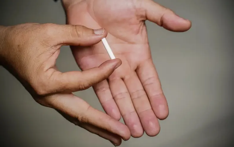 Por dentro do chip da beleza: esses são os riscos que ninguém te contou - Imagem