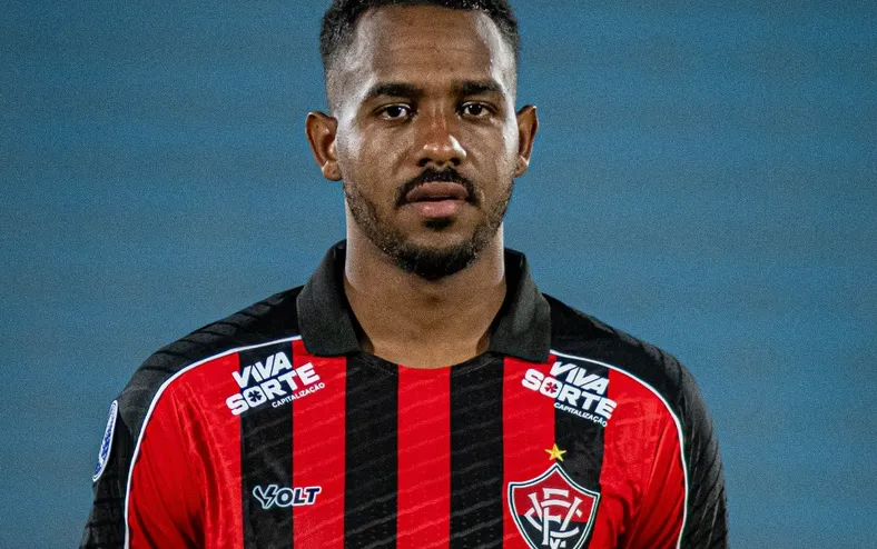 Vitória anuncia renovação do zagueiro Edu; saiba até quando - Imagem