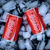 Passageiros de ônibus vão ganhar Coca-Cola gelada toda sexta-feira - Imagem