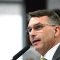 Emenda de Flávio Bolsonaro tem indícios de irregularidades imagem
