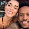 Esposa de Militão aparece sem aliança e explicação impressiona imagem