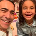 Filha de César Tralli sofre acidente e é hospitalizada imagem