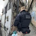 Líder do PCC é preso com laboratório de drogas em Lauro de Freitas imagem