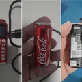 Minicelular disfarçado de lata de Coca-Cola é apreendido em presídio imagem