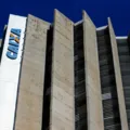 Novo concurso da Caixa paga até R$ 15 mil e deve ser lançado em outubro imagem
