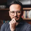 Polícia apura supostos crimes sexuais envolvendo professor de Direito imagem