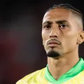 Raphinha culpa arbitragem e altitude: "jogo estava equilibrado" imagem