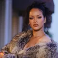 Rihanna dá à luz a sua primeira menina; veja foto da bebê imagem