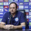 Rogério Ceni aponta favorecimento do VAR ao Vasco contra o Bahia imagem