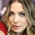 Sheila Mello surge em faculdade e revela novo relacionamento sério imagem