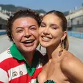 Virginia tropeça e samba no pé causa polêmica durante coroação imagem