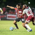 Vitória pode perder atacante para partida contra o Grêmio; saiba quem imagem