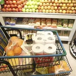 Rede de supermercado faz liquidação total antes de fechar última loja - Imagem