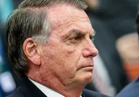 Após condenação, Bolsonaro sai de casa pela primeira vez para cirurgia