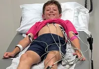 Caso raro: menino doa células-tronco e salva pai com leucemia