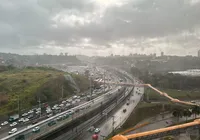 Chove em Salvador: sexta-feira de alerta para moradores e autoridades imagem