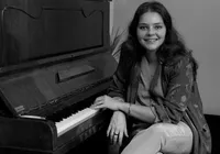 Cineasta baiana dirige cinebiografia de Angela Ro Ro imagem