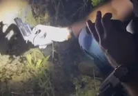 Detento em semiaberto é flagrado tentando entrar com arma na Bahia