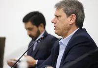 Divisão da direita faz Tarcísio recuar da candidatura à presidência imagem