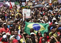 Protestos da esquerda superam atos bolsonaristas nas redes sociais
