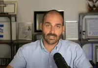 Eduardo Bolsonaro critica PL de Paulinho e faz ameaça a deputado imagem