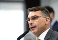 Emenda de Flávio Bolsonaro tem indícios de irregularidades