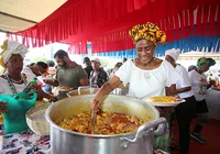 Feira de São Joaquim mantém tradição com caruru e música