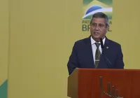 Fux acompanha maioria e vota por condenação de Braga Netto imagem