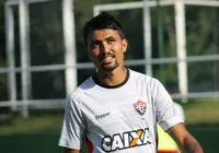 Kieza decidiu quando Vitória venceu o Grêmio pela última vez; relembre imagem