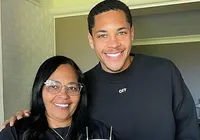 Mãe de jogador do Palmeiras processa ex-nora e pede R$ 200 mil imagem