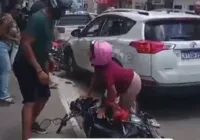 Motorista atropela motociclistas durante protesto no interior da Bahia imagem