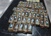 Mulher é presa no aeroporto de Salvador com 50 pacotes de haxixe