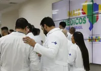 Nova bolsa federal apoia estudantes de medicina de baixa renda