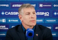 Novo técnico do Fortaleza é regularizado e estreia contra o Vitória imagem