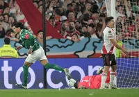 Palmeiras vence River Plate fora e abre vantagem na Libertadores
