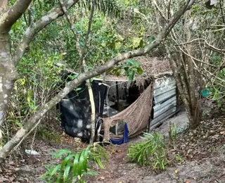 Acampamento de facção com drogas e armas é destruído em Itapuã