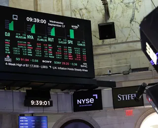 Bolsa de Nova York bate recorde com alta de gigantes da tecnologia