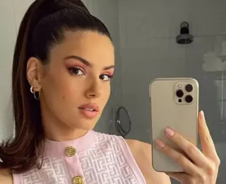 Camila Queiroz nega ter esnobado convite para retornar à Globo
