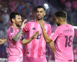 Campeão do mundo e lenda do Barcelona anuncia aposentadoria