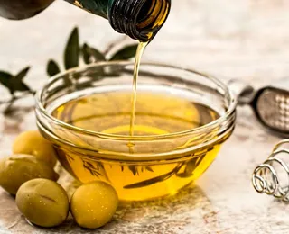 Clandestina! Brasil proíbe venda de marca de azeite; veja qual