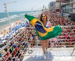 Daniela Mercury celebra conquista após ato contra PEC da Blindagem