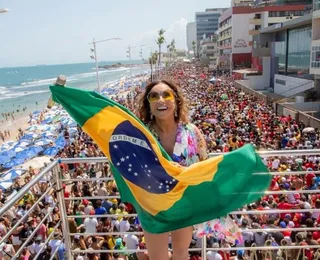 Daniela Mercury esclarece polêmica com sombreiro do Cortejo Afro
