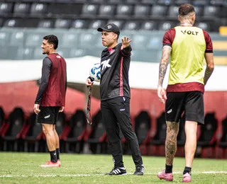 Estrategista: Jair Ventura quer "surpreender" o Grêmio de Mano Menezes